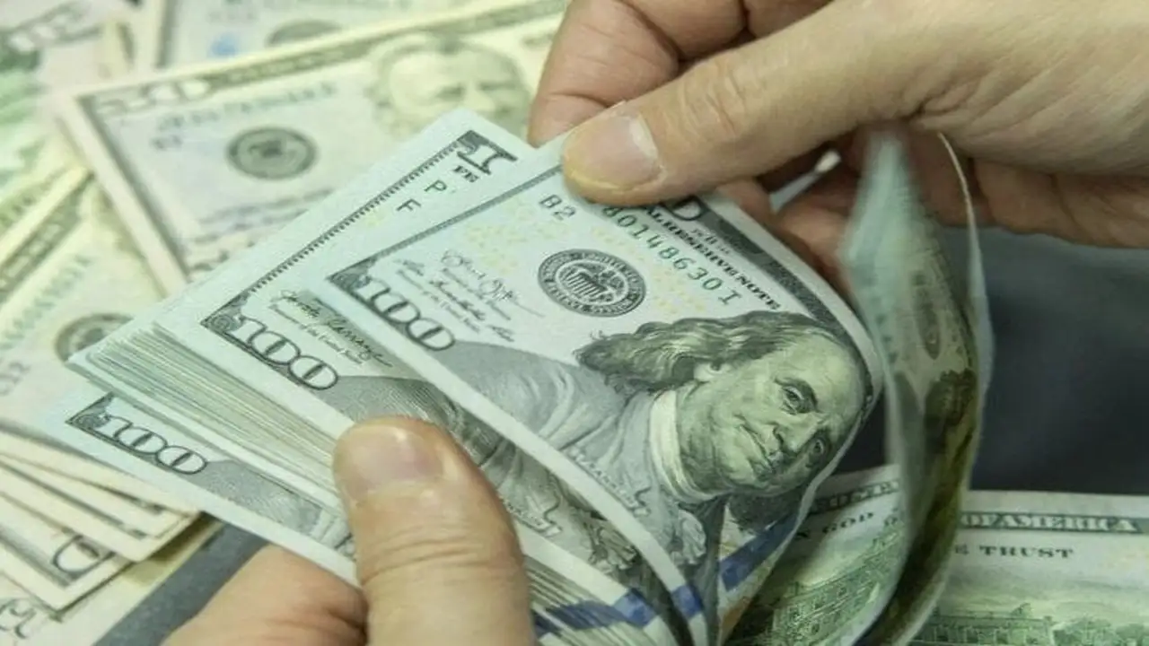 تحركات أسعار الدولار مقابل الجنيه في بداية تعاملات الجمعة 8 مايو 2026